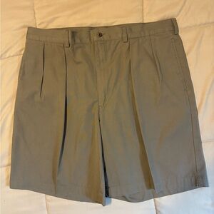 POLO RALPH LAUREN Mens Tyler Pleated Chino Shorts Beige Size 38